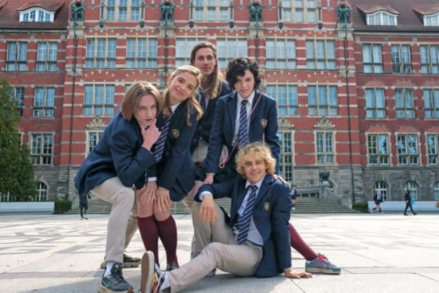 Czy warto obejrzeć Bring Back Alice? Szczera recenzja serialu Czy warto obejrzeć Bring Back Alice? Szczera recenzja serialu